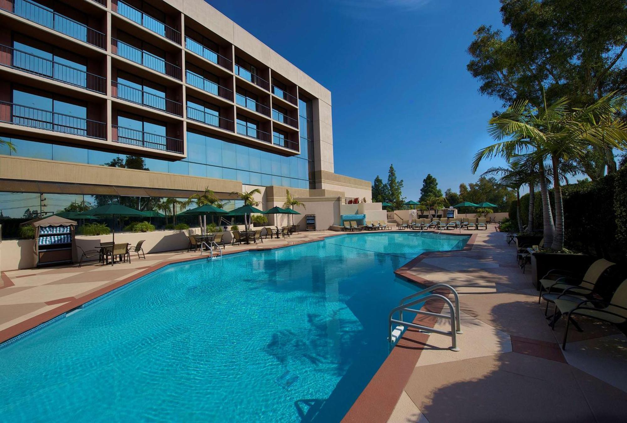 Hilton Orange County/Costa Mesa Hotel Exterior foto